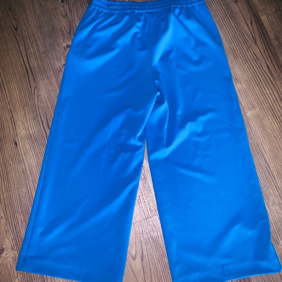 Blue High Rise Cropped Pants - Picture 2 of 4